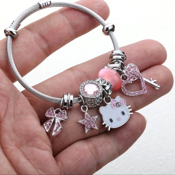 Hello Kitty Sanrio bangle bracelet - Picture 1 of 4